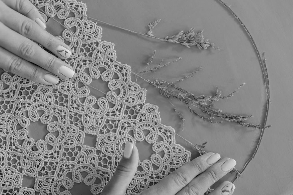 encaje camariñas tradición protegida tiempos moda global