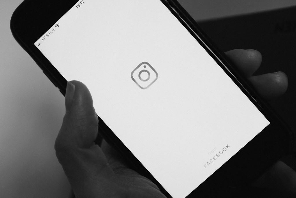 instagram menores acuerdo evita condena no borra daño
